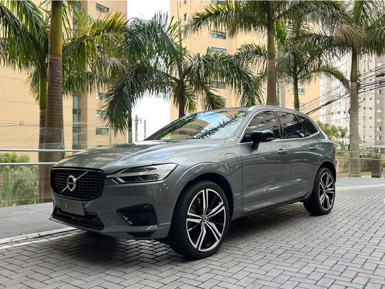 VOLVO XC60 2.0 T8 HYBRID R-DESIGN AWD GEARTRONIC VOLVO XC60 2.0 T8 HYBRID R-DESIGN AWD GEARTRONIC